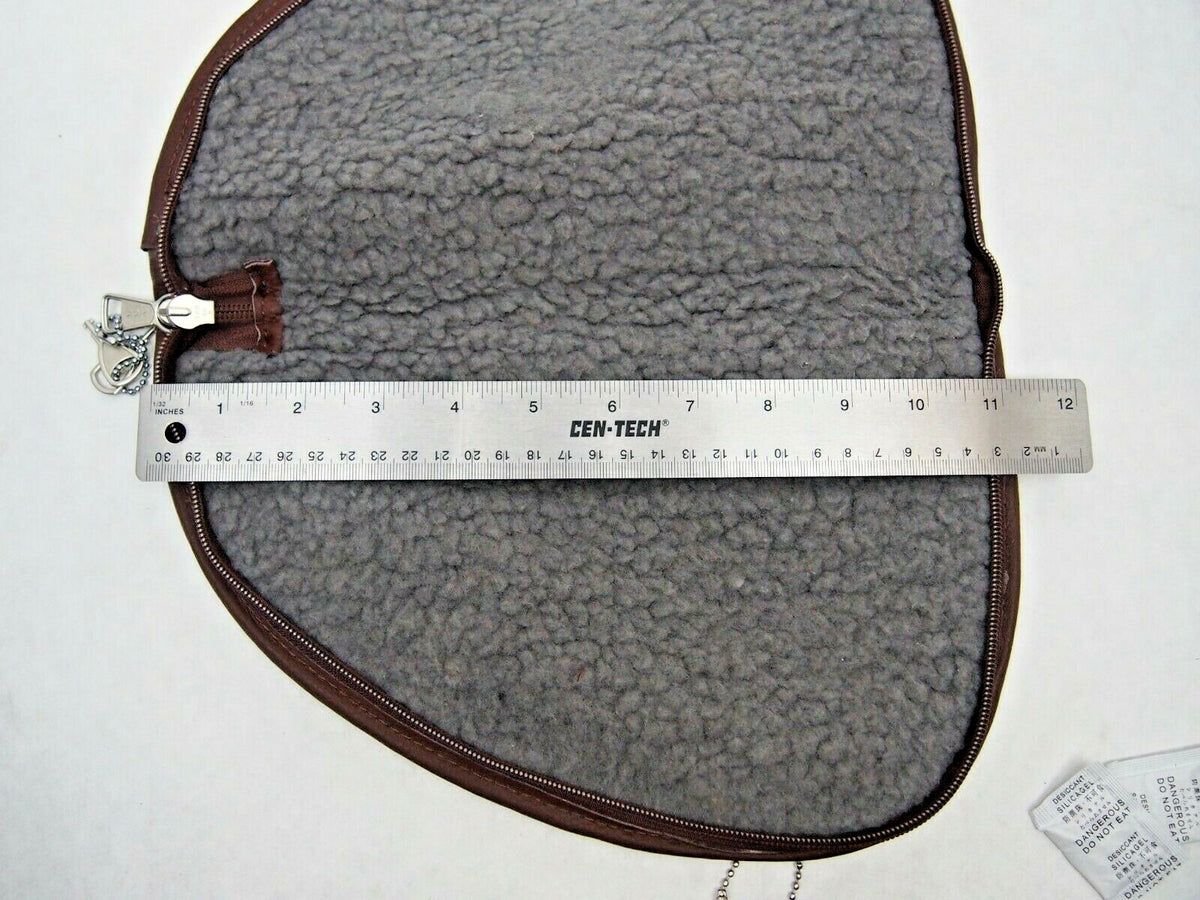 Pistol rug detail
